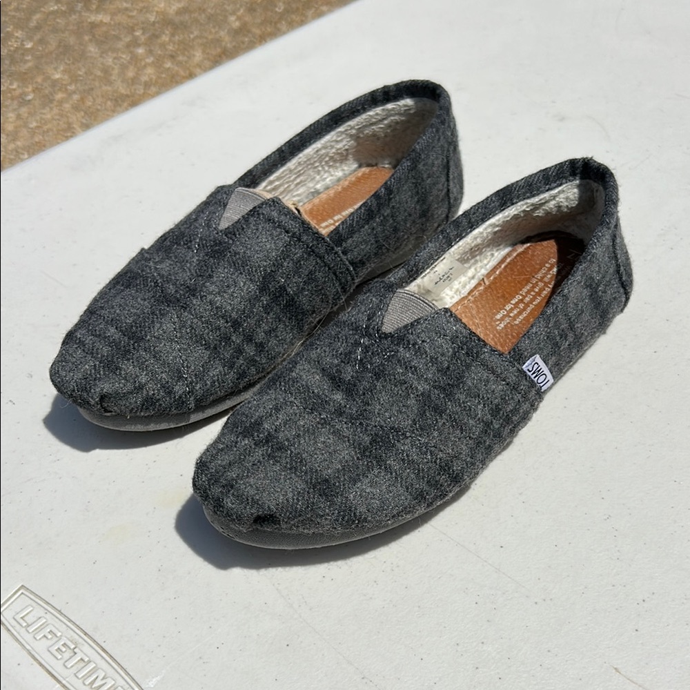 Toms Gray Loafers Slip-Ons with Elastic Insert